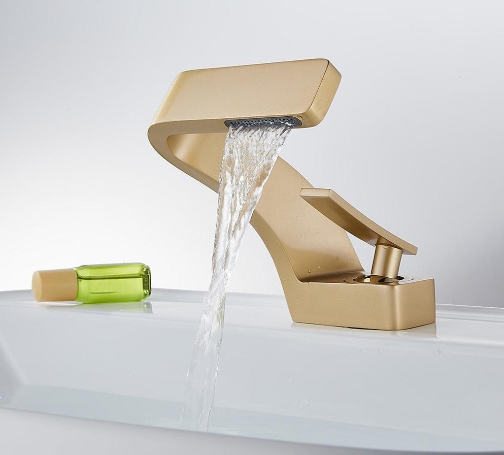 Modern Curved Faucet